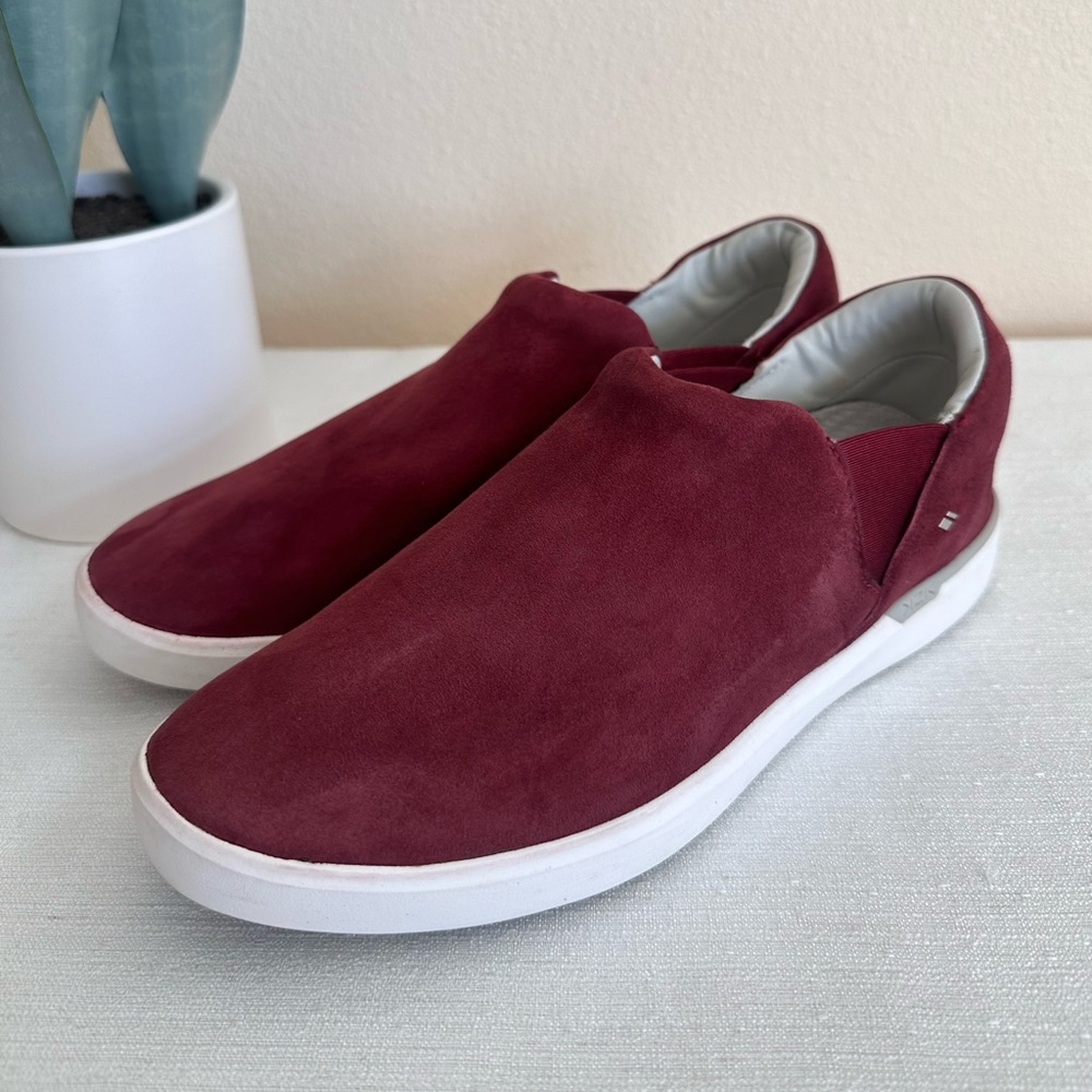 Kizik Paris Maroon Suede Slip On Sneakers Women’s 7